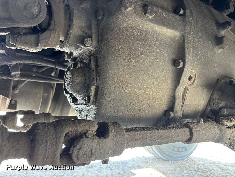 image for item FK1429 2000 International 4900 fuel truck