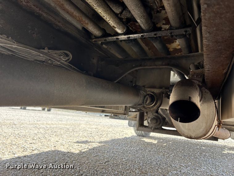 image for item FK1429 2000 International 4900 fuel truck