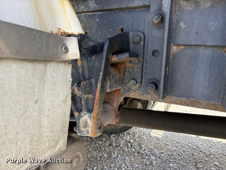 image for item FK1429 2000 International 4900 fuel truck