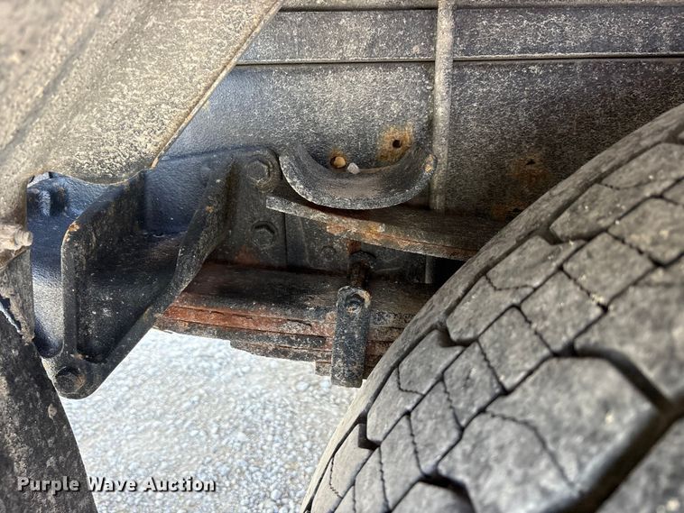 image for item FK1429 2000 International 4900 fuel truck
