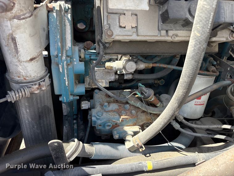 image for item FK1429 2000 International 4900 fuel truck