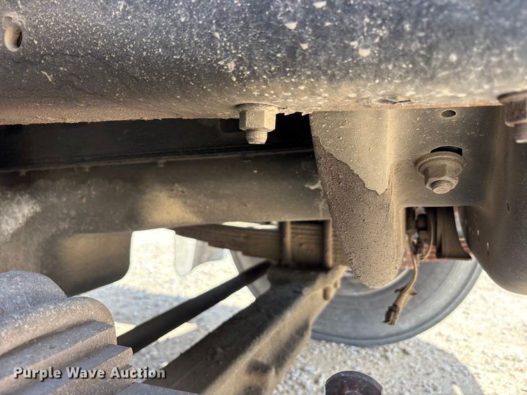 image for item FK1429 2000 International 4900 fuel truck