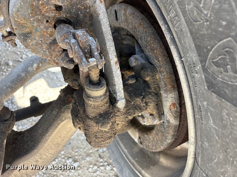 image for item FK1429 2000 International 4900 fuel truck