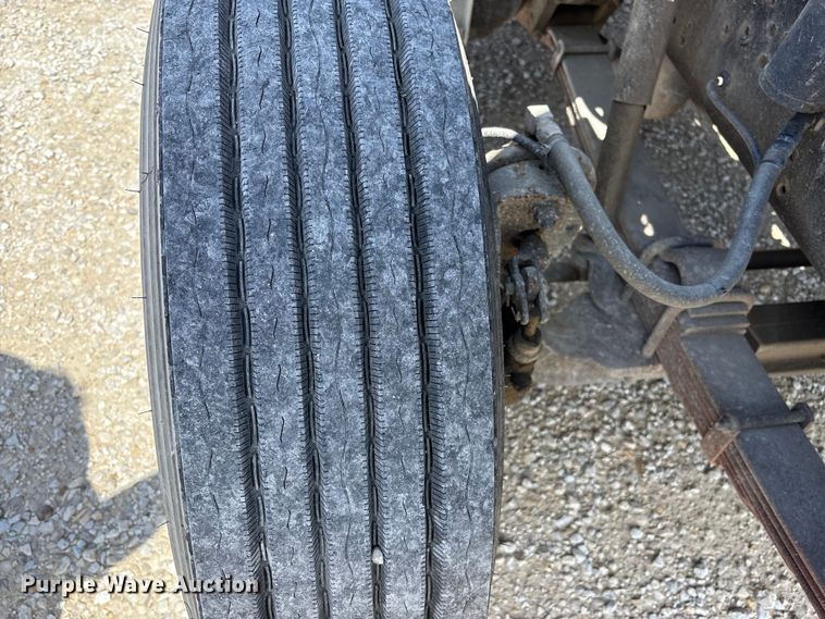 image for item FK1429 2000 International 4900 fuel truck