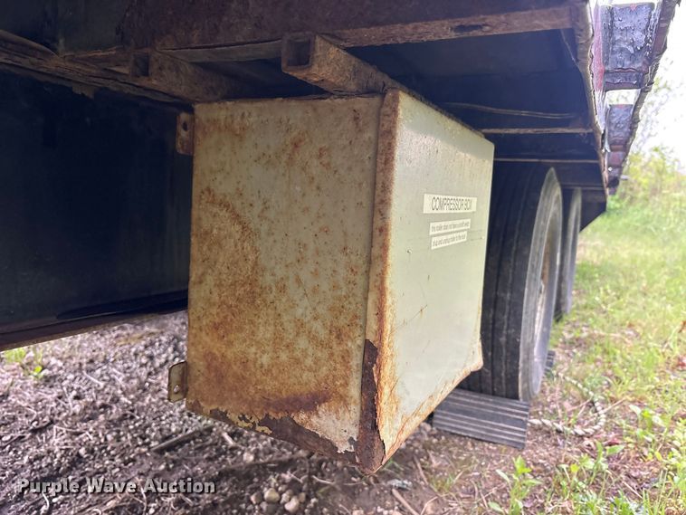 image for item FK1492 2011 Coyote Manufacturing flatbed trailer