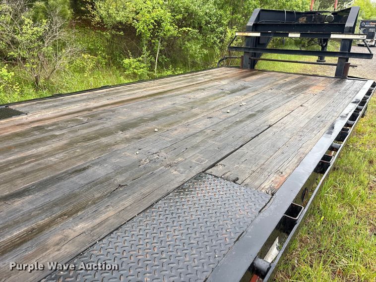 image for item FK1492 2011 Coyote Manufacturing flatbed trailer