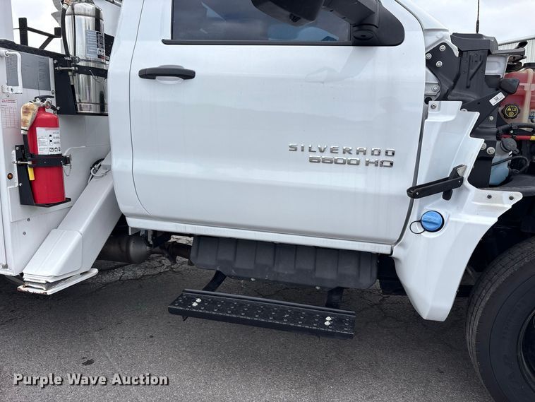 image for item FK2080 2023 Chevrolet Silverado 5500 HD bucket truck