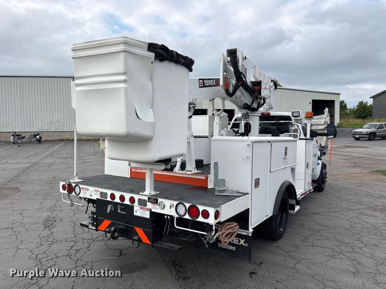 image for item FK2080 2023 Chevrolet Silverado 5500 HD bucket truck