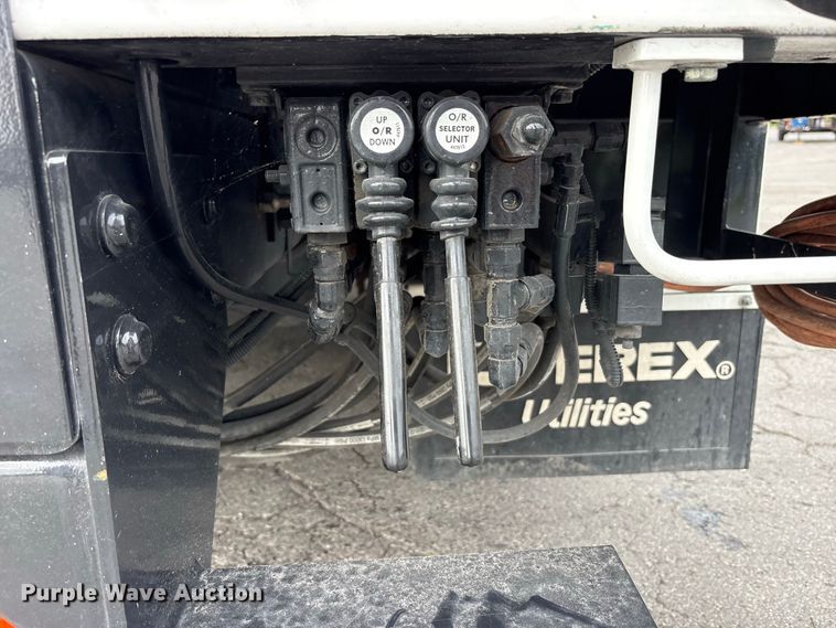 image for item FK2080 2023 Chevrolet Silverado 5500 HD bucket truck