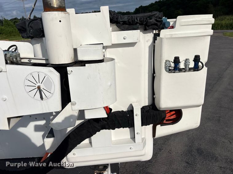 image for item FK2080 2023 Chevrolet Silverado 5500 HD bucket truck