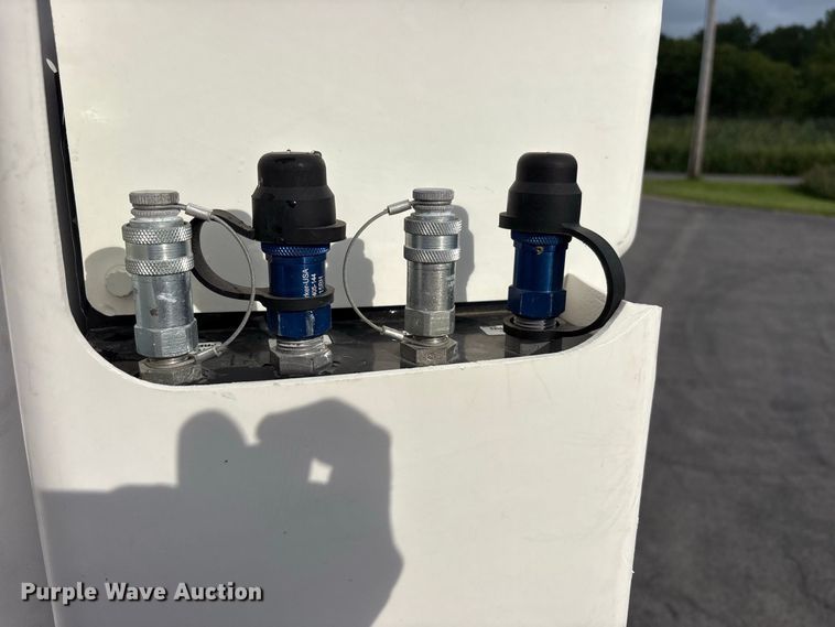 image for item FK2080 2023 Chevrolet Silverado 5500 HD bucket truck