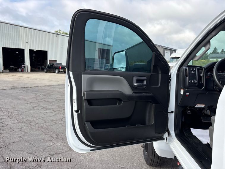 image for item FK2080 2023 Chevrolet Silverado 5500 HD bucket truck