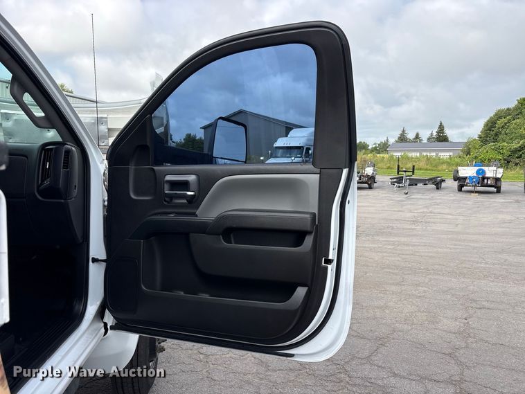 image for item FK2080 2023 Chevrolet Silverado 5500 HD bucket truck