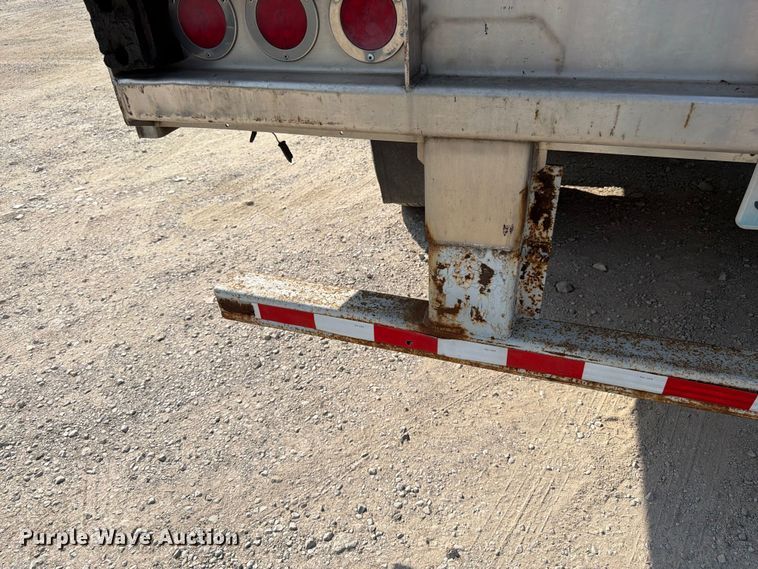 image for item FK3224 2003 Great Dane 7811TZ-1A refrigerated van trailer