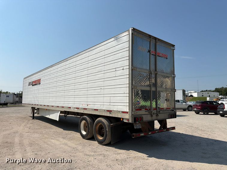 image for item FK3228 2010 Utility 3000R refrigerated van trailer