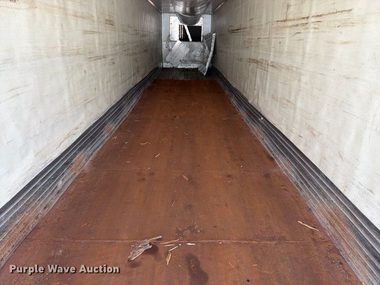image for item FK3228 2010 Utility 3000R refrigerated van trailer