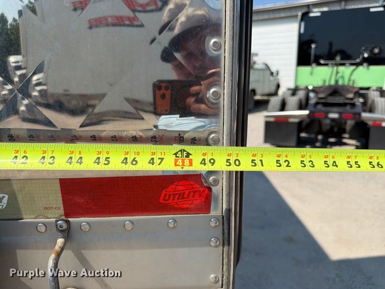 image for item FK3228 2010 Utility 3000R refrigerated van trailer