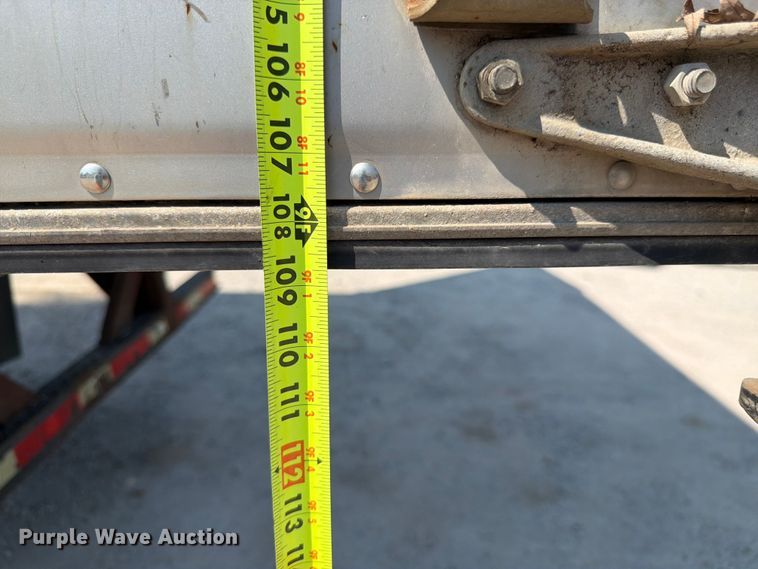 image for item FK3228 2010 Utility 3000R refrigerated van trailer