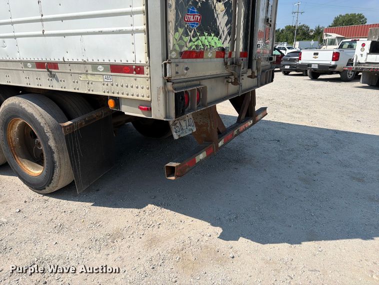 image for item FK3228 2010 Utility 3000R refrigerated van trailer
