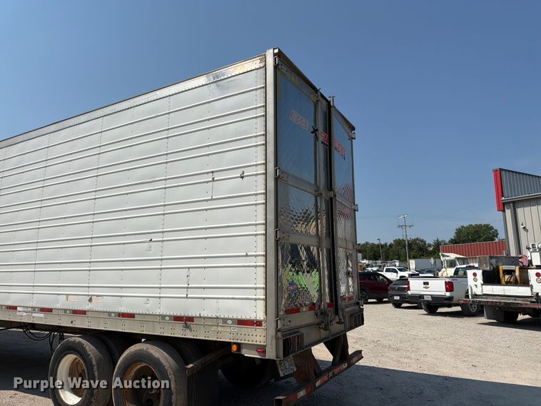 image for item FK3228 2010 Utility 3000R refrigerated van trailer