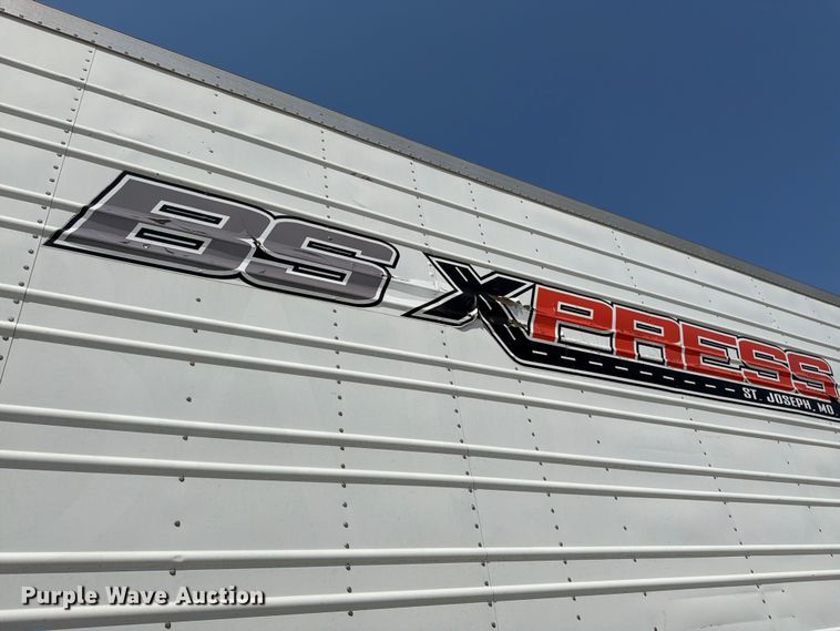 image for item FK3228 2010 Utility 3000R refrigerated van trailer