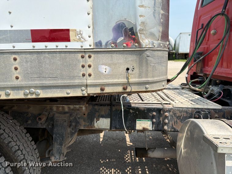 image for item FK3292 2004 Great Dane Trailers 7311TJA dry van trailer