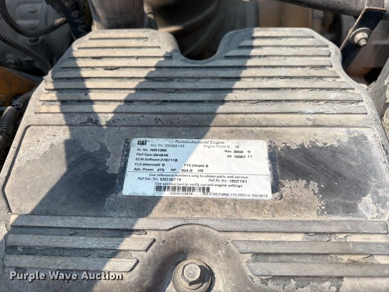 image for item FK3297 2017 Peterbilt 389 semi truck