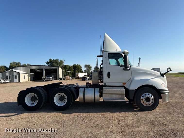 image for item FK3387 2019 International LT625 semi truck