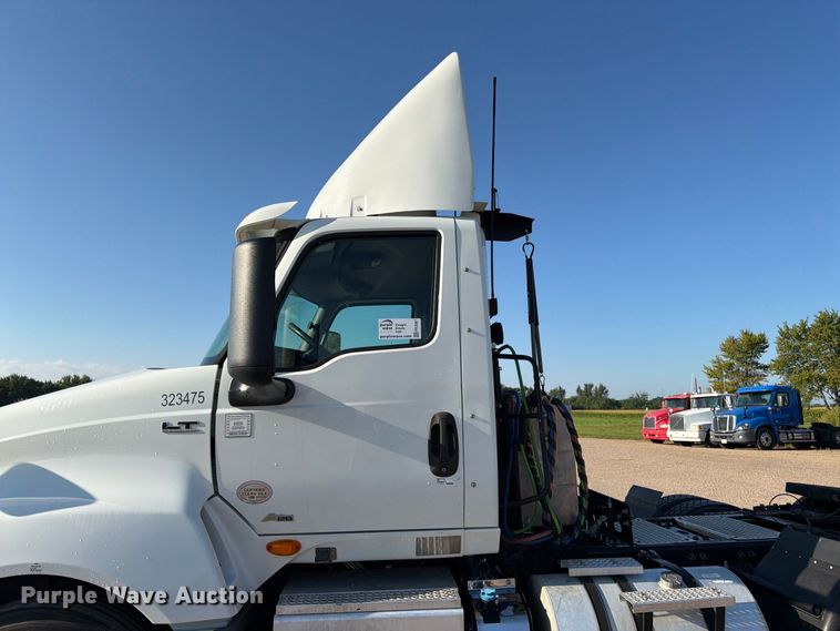 image for item FK3387 2019 International LT625 semi truck