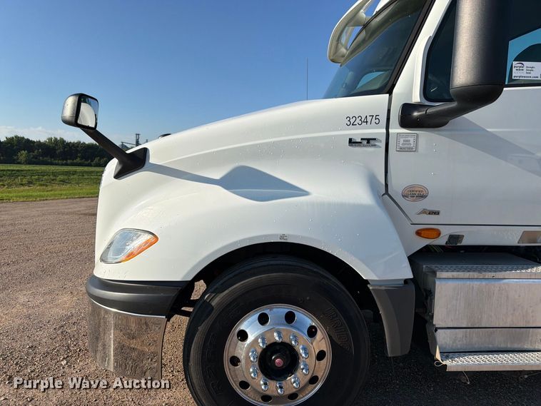 image for item FK3387 2019 International LT625 semi truck