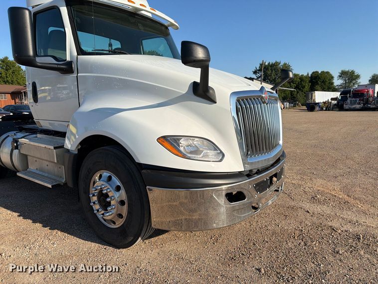 image for item FK3387 2019 International LT625 semi truck