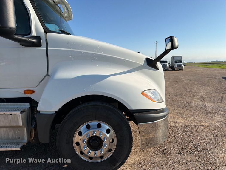 image for item FK3387 2019 International LT625 semi truck