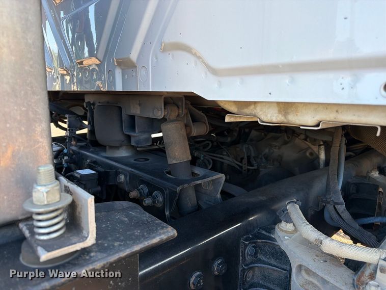image for item FK3387 2019 International LT625 semi truck