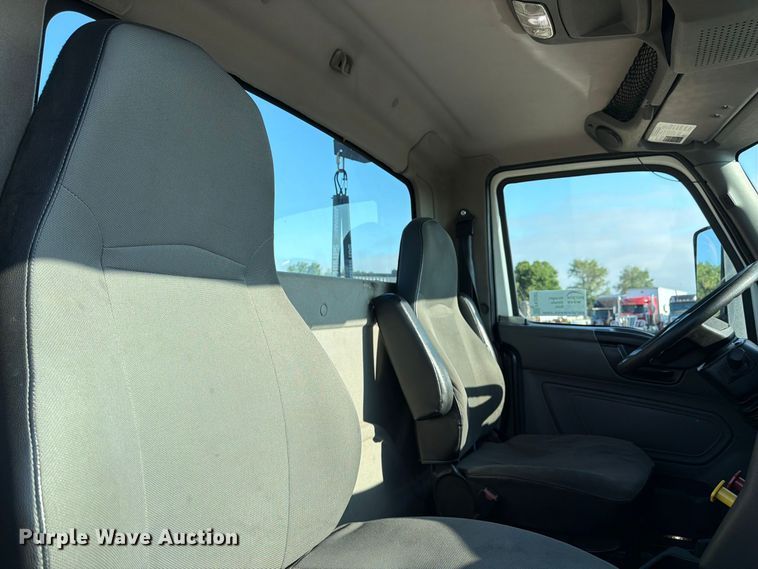 image for item FK3387 2019 International LT625 semi truck