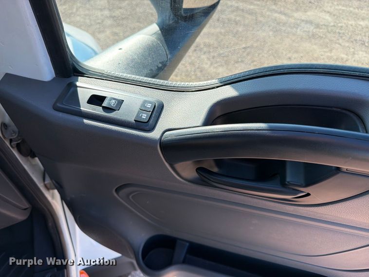 image for item FK3387 2019 International LT625 semi truck