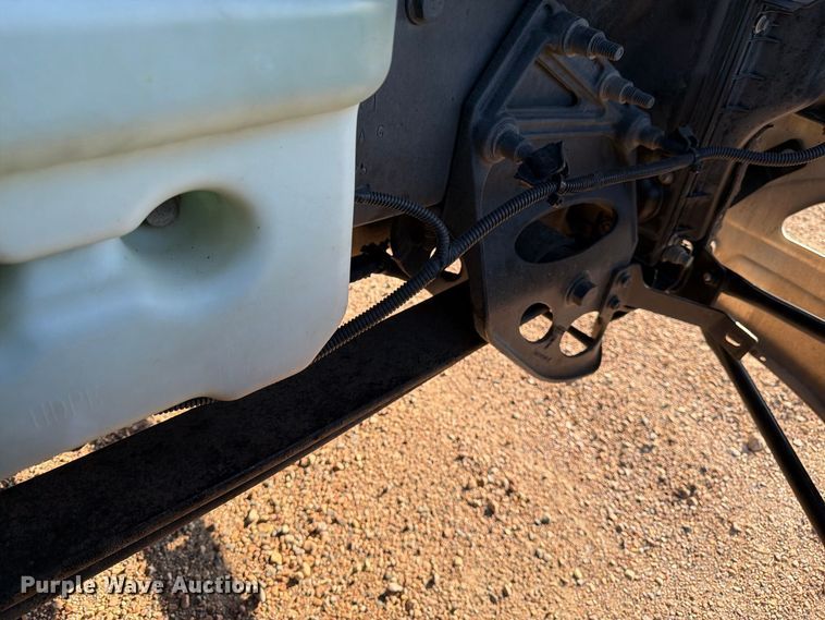 image for item FK3387 2019 International LT625 semi truck
