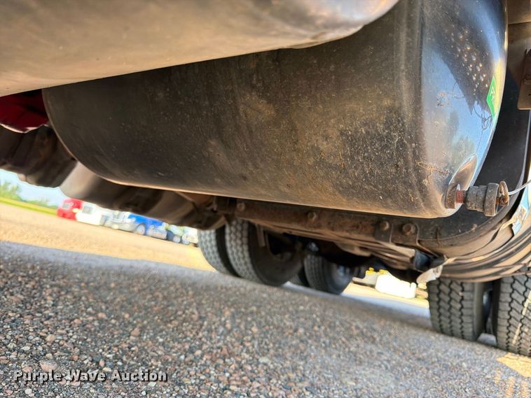 image for item FK3387 2019 International LT625 semi truck