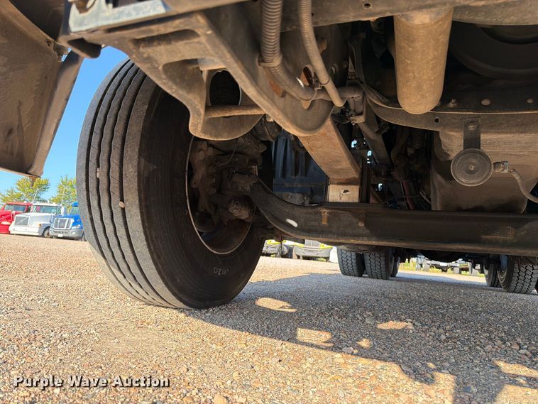 image for item FK3387 2019 International LT625 semi truck
