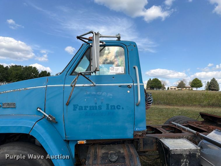 image for item FK3390 1985 GMC J9C064 semi truck