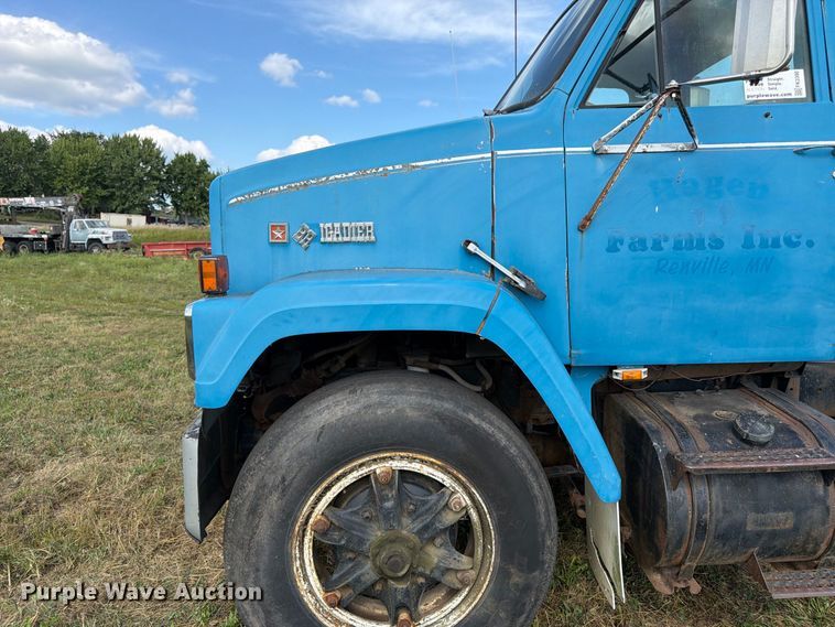 image for item FK3390 1985 GMC J9C064 semi truck
