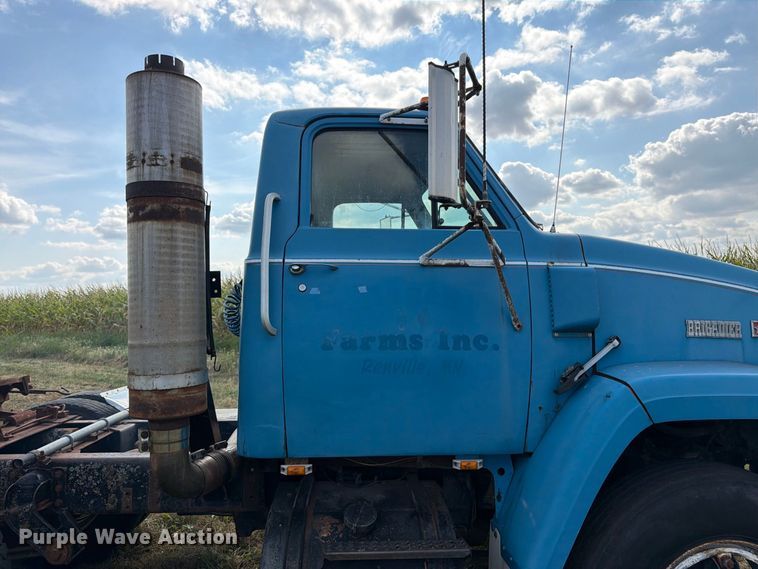 image for item FK3390 1985 GMC J9C064 semi truck