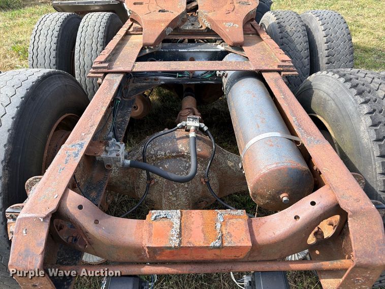 image for item FK3390 1985 GMC J9C064 semi truck