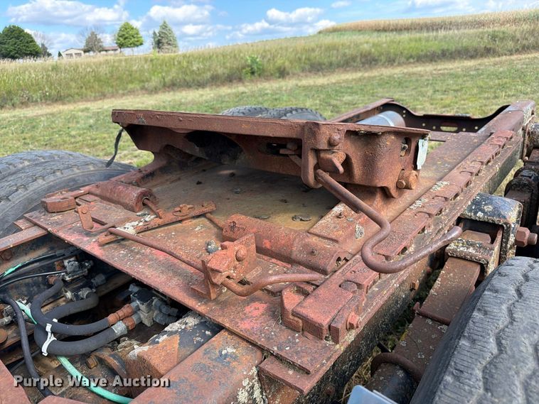 image for item FK3390 1985 GMC J9C064 semi truck