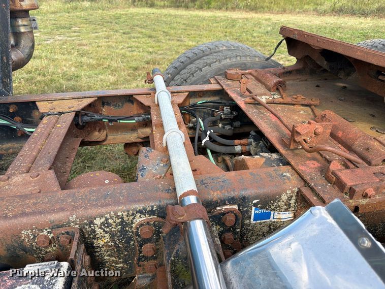 image for item FK3390 1985 GMC J9C064 semi truck