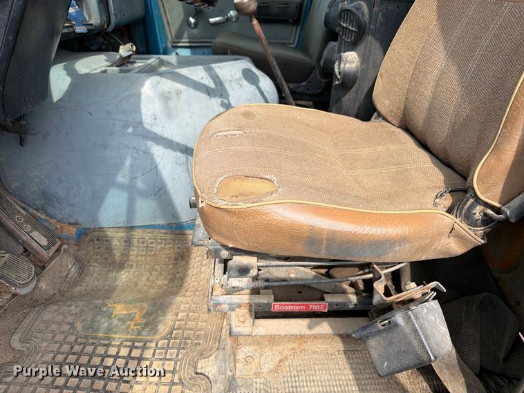 image for item FK3390 1985 GMC J9C064 semi truck