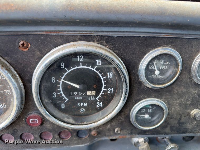 image for item FK3390 1985 GMC J9C064 semi truck
