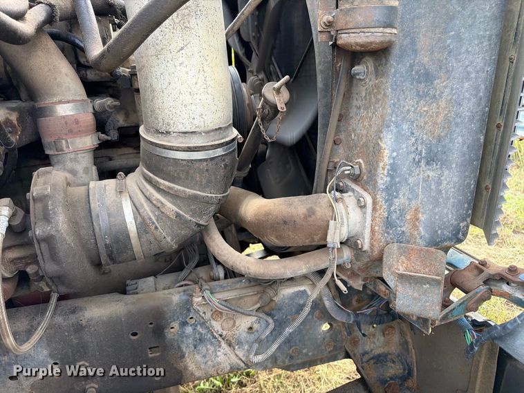 image for item FK3390 1985 GMC J9C064 semi truck
