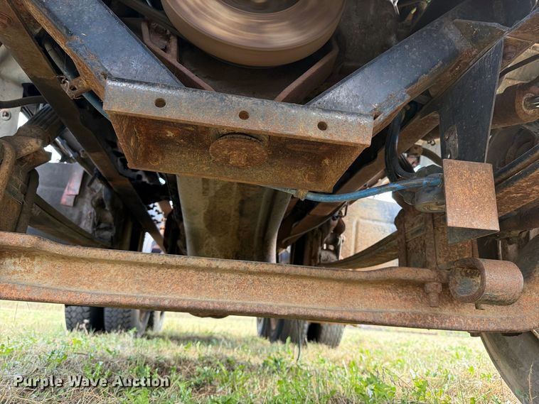 image for item FK3390 1985 GMC J9C064 semi truck
