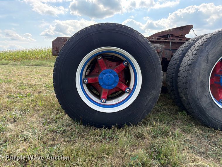 image for item FK3390 1985 GMC J9C064 semi truck
