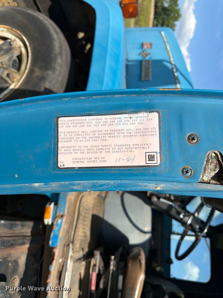 image for item FK3390 1985 GMC J9C064 semi truck